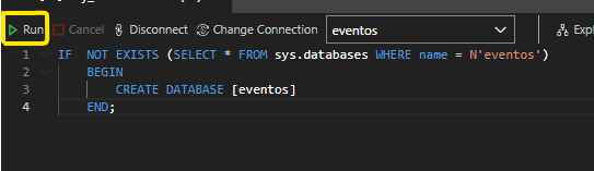 Botão Run acima do editor de queries do Azure Data Studio para executar o script do SQL Server na prática